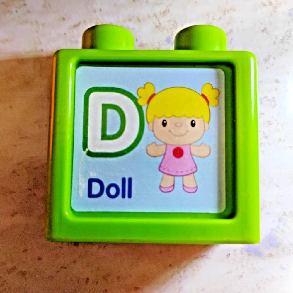 Vtech Sit to Stand Alphabet Train Replacement Letter Block D-Doll/Q-Quilt